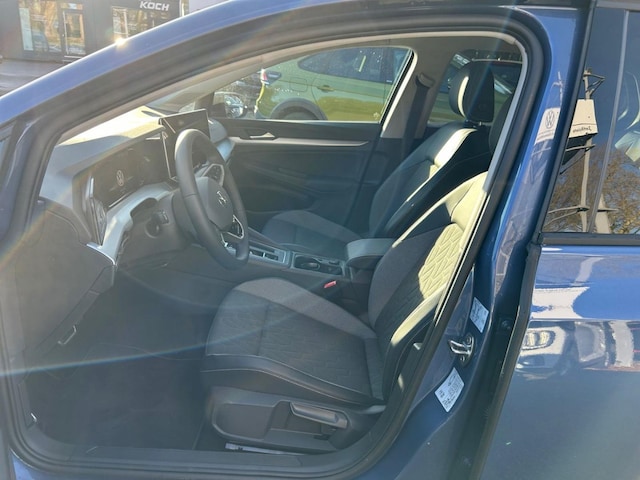 Volkswagen Golf 1.5 eTSI DSG Golf VIII