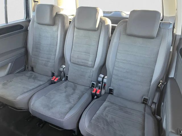 Volkswagen Touran DSG Highline R-Line