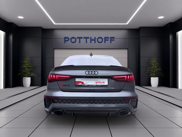Audi RS3 Quattro S-Tronic Sedan