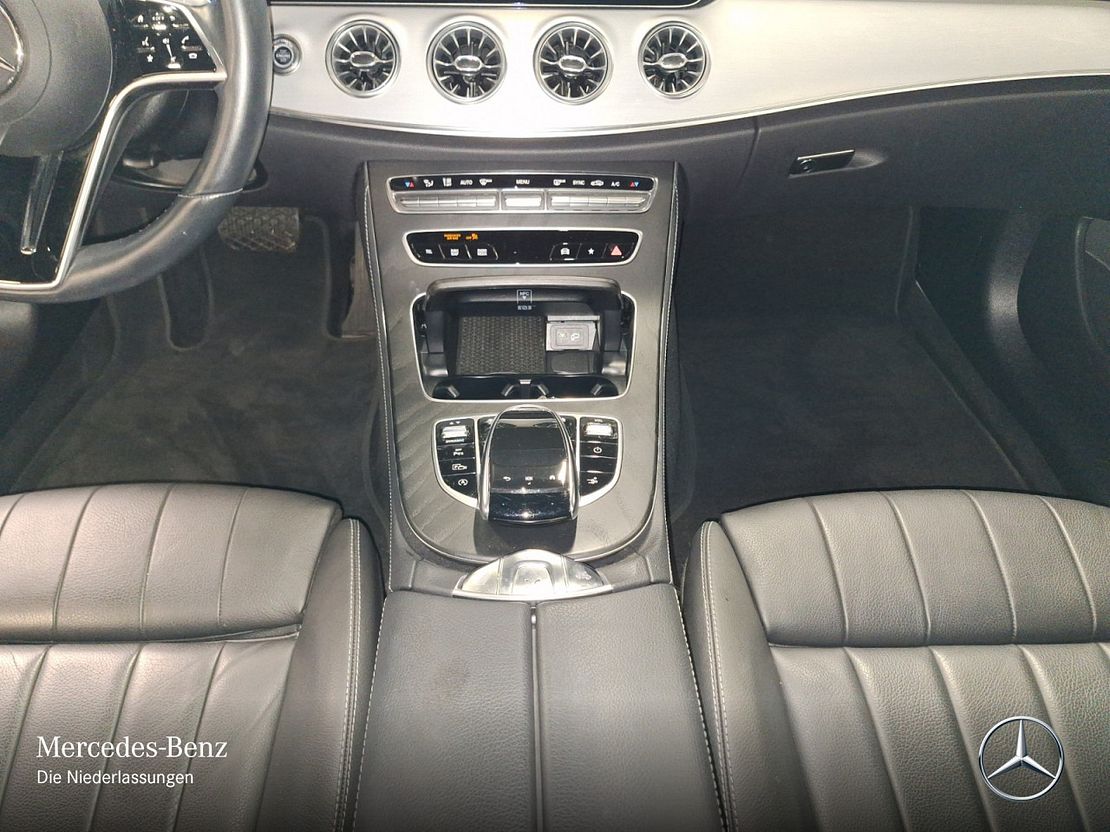 Mercedes-Benz E 200 4MATIC Cabriolet