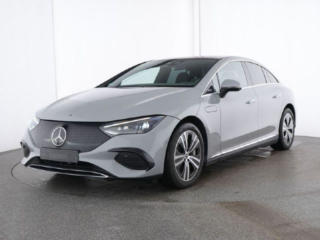 Mercedes-Benz EQE 300 Sedan