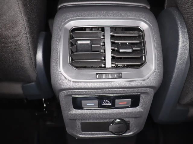 Volkswagen Tiguan Allspace DSG R-Line Style