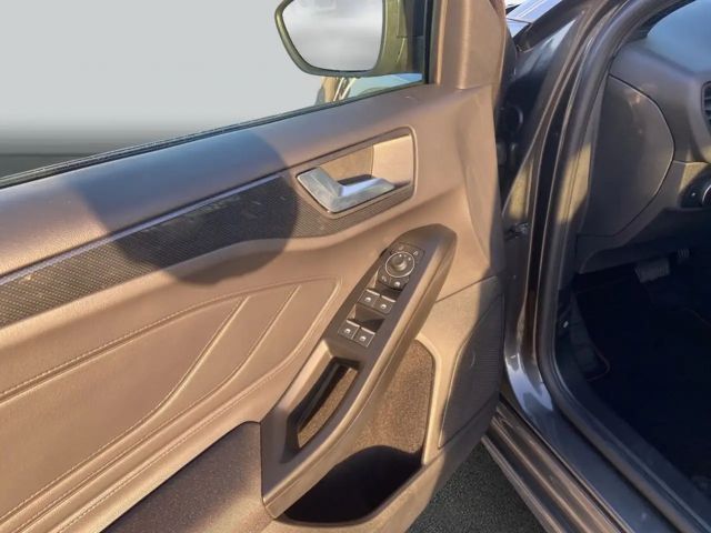 Ford Focus EcoBoost ST Line