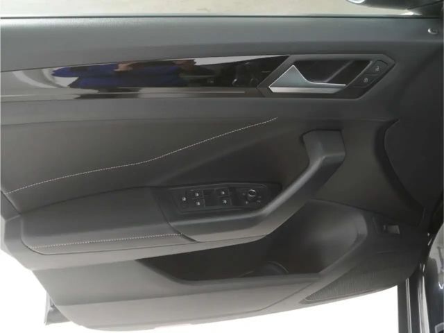 Volkswagen T-Roc 2.0 TSI R-Line Style