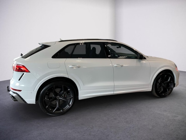 Audi RS Q8 Performance Quattro