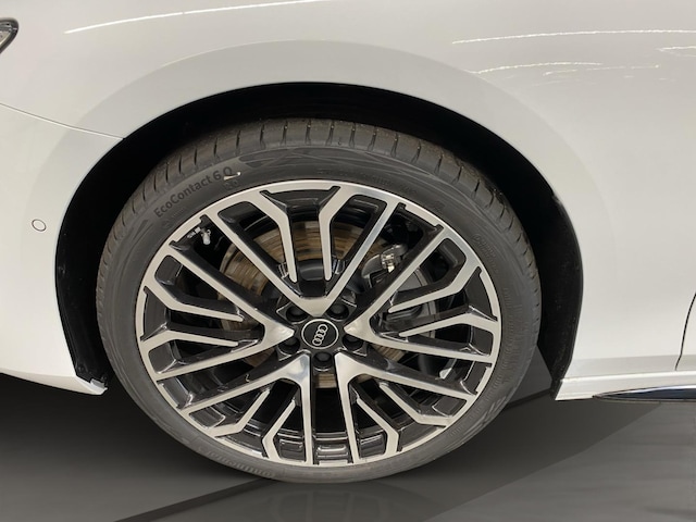 Audi A6 Avant Quattro S-Tronic