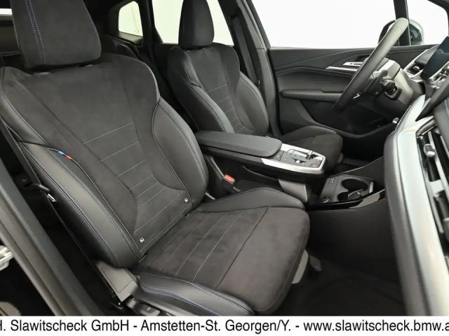 BMW 230 Sedan xDrive