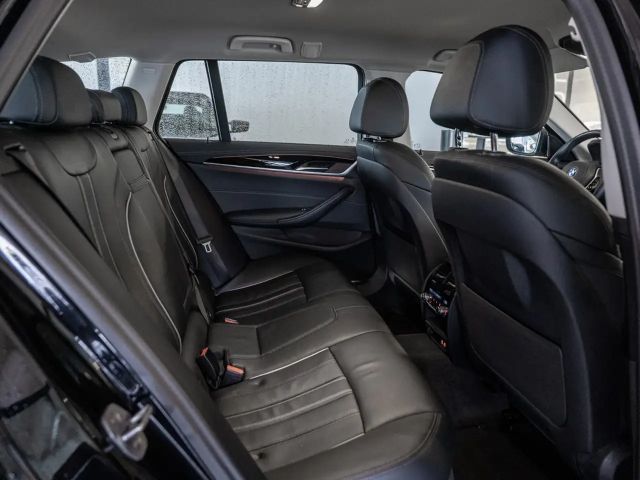 BMW 530 530i Luxury Line Touring