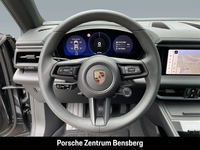 Porsche Macan Electric
