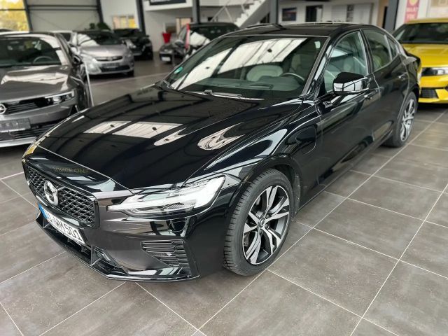 Volvo S60 AWD R-Design Recharge