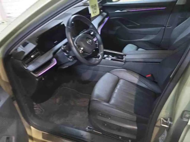 Skoda Superb TDI L&K STANDHZ PANO SITZBLF LEDER 360° ACC