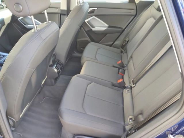 Audi Q3 35+TFSI+ADVANCED+NAVI PLUS+LED+AVC+