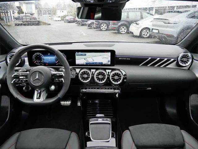 Mercedes-Benz A 35 AMG 4MATIC AMG Line