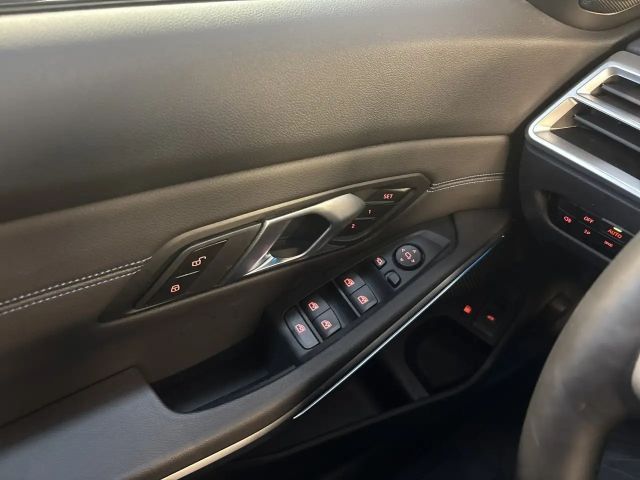 BMW 330 330e M-Sport Touring xDrive