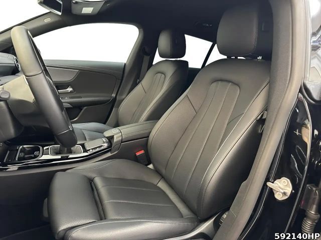 Mercedes-Benz CLA 200 Progressive