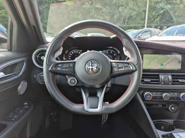 Alfa Romeo Giulia Q4