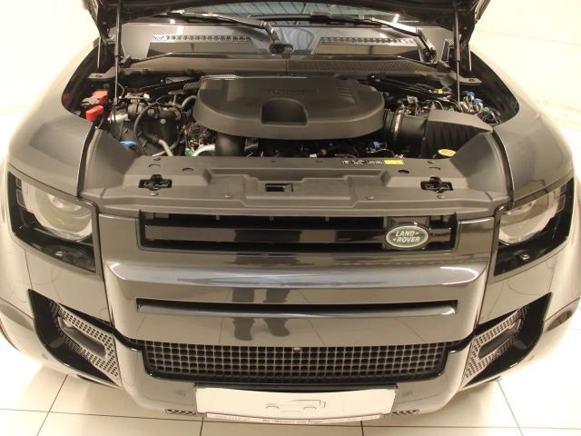 Land Rover Defender 110 Black Pack Dynamic HSE