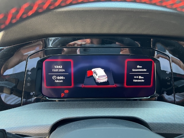 Volkswagen Golf 2.0 TSI DSG Golf VIII