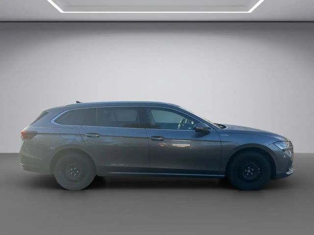 Skoda Superb 2.0 TDI Combi
