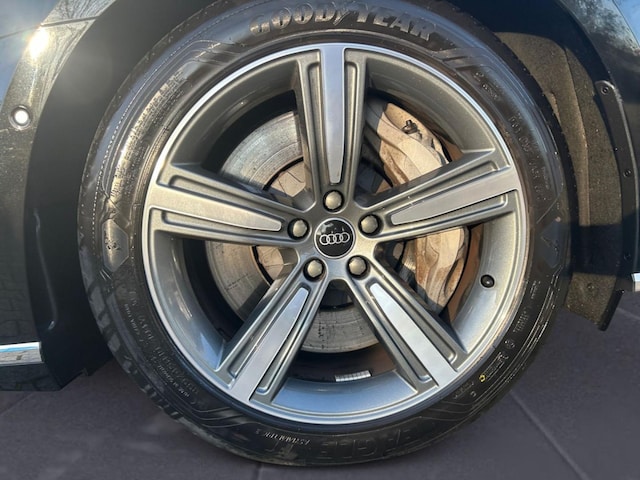 Audi A8 60 TFSI Hybride Quattro