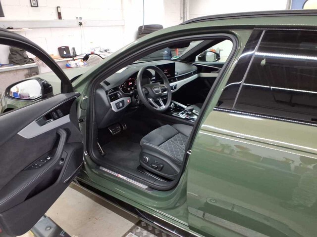 Audi RS4 Avant Quattro