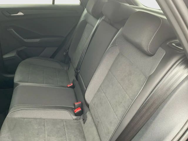 Volkswagen T-Roc 1.5 TSI DSG R-Line
