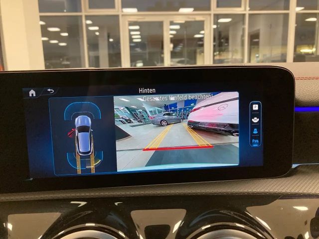 Mercedes-Benz CLA 200 AMG Line