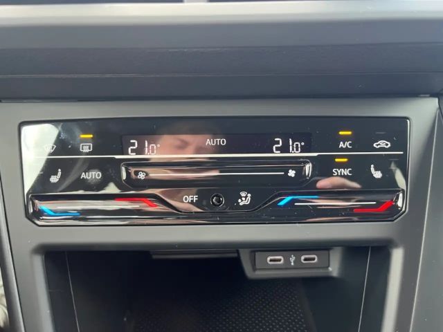 Volkswagen Taigo 1.0 TSI DSG R-Line