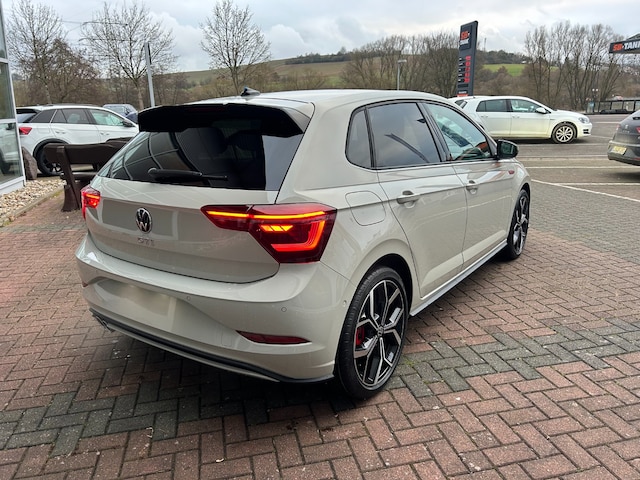 Volkswagen Polo 2.0 TSI