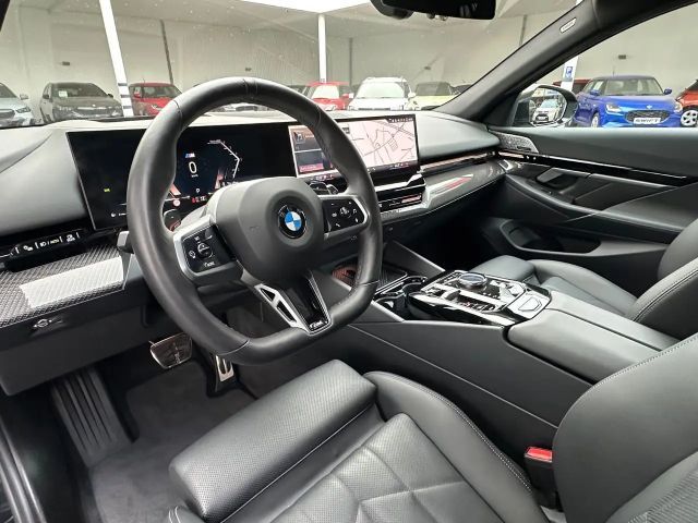 BMW 540 540d M-Sport Touring xDrive