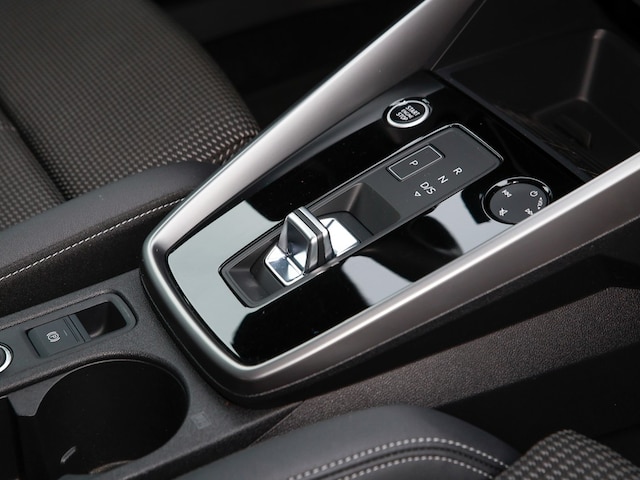 Audi A3 35 TFSI S-Line S-Tronic Sedan