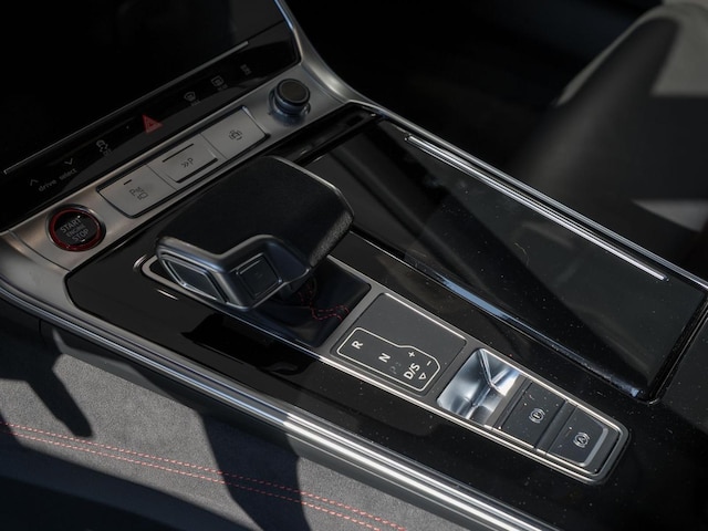 Audi A6 e-tron Avant Performance Quattro