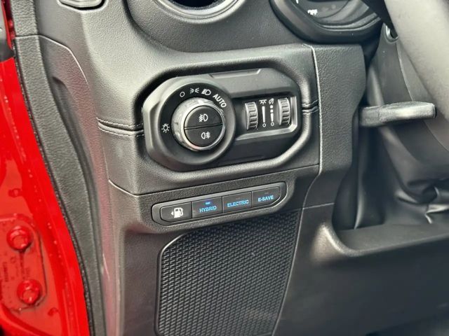 Jeep Wrangler 4xe Sahara