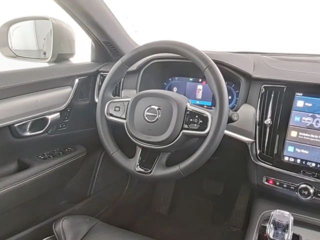 Volvo V90 Cross Country AWD Plus