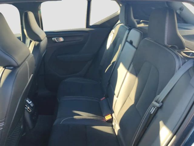 Volvo XC40 R-Design Recharge T5