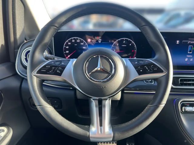 Mercedes-Benz V 220 Style