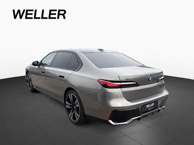 BMW 740 740d M-Sport Sedan xDrive