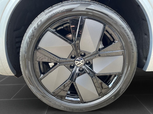 Volkswagen Touareg 4Motion R-Line