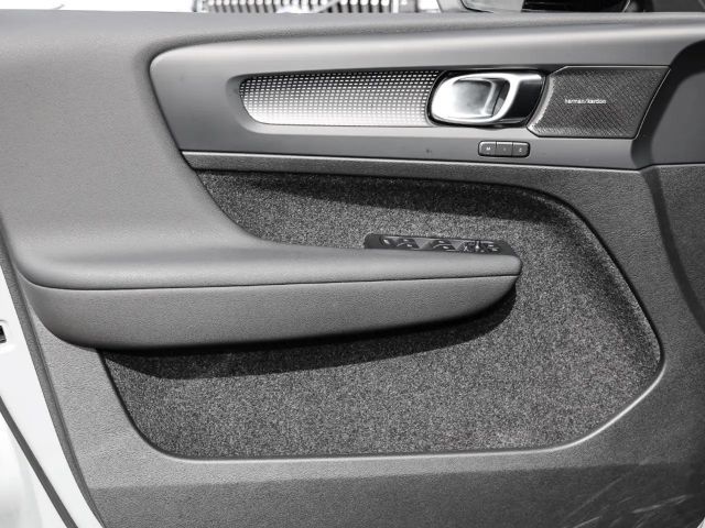 Volvo XC40 Dark Plus