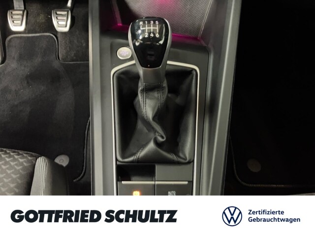 Volkswagen Golf 1.5 TSI Golf VIII