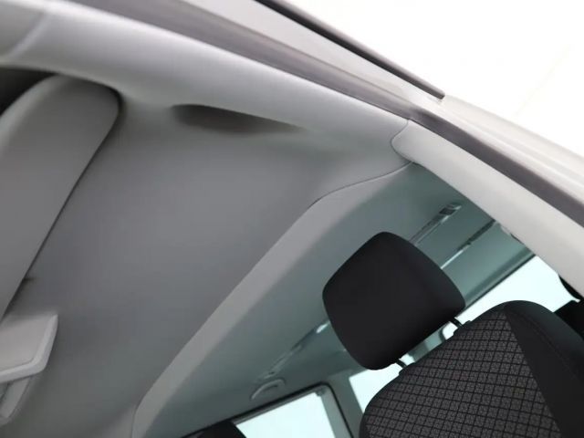 Volkswagen Multivan 2.0 TDI Family T6