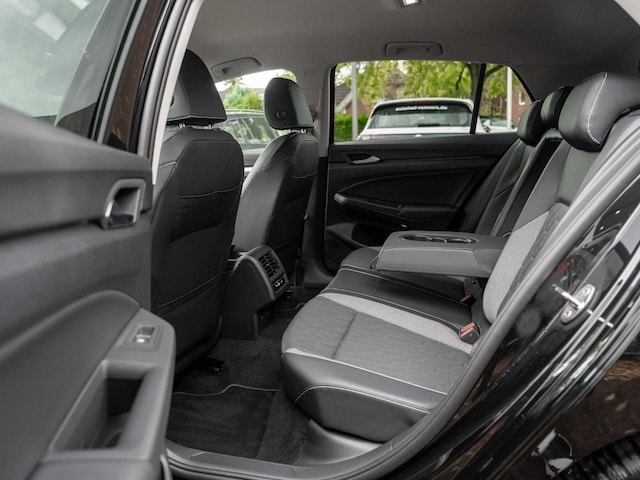 Volkswagen Golf 1.5 eTSI Golf VIII