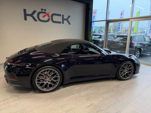 Porsche 992 Cabrio Carrera