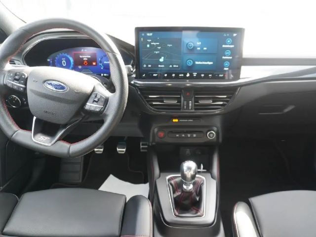 Ford Focus ST Line