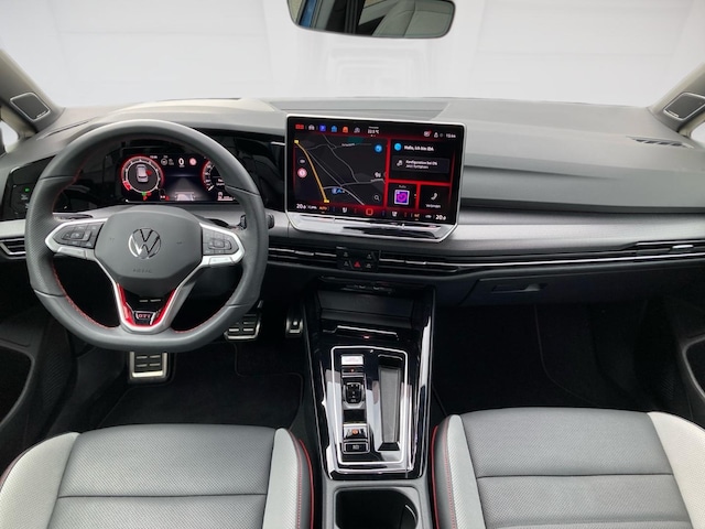 Volkswagen Golf 2.0 TSI DSG Golf VIII Style