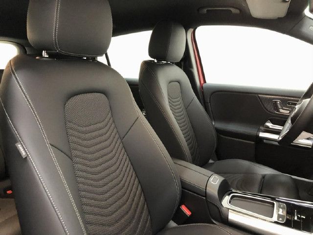 Mercedes-Benz GLA 250 4MATIC