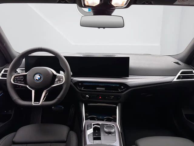 BMW 330 330e Touring