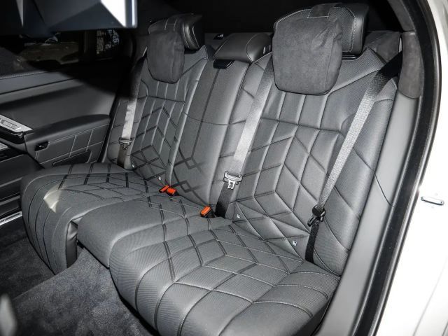 BMW i7 M-Sport Sedan