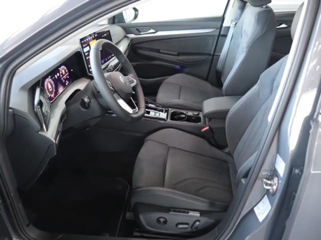 Volkswagen Golf 1.5 eTSI DSG Golf VIII Variant