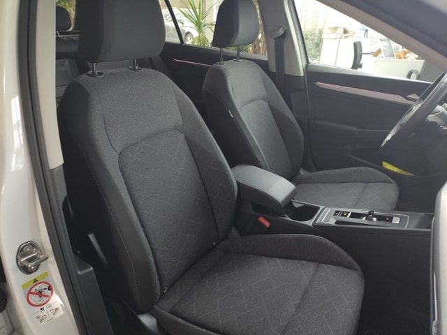 Volkswagen Golf 1.5 eTSI DSG Golf VIII Life